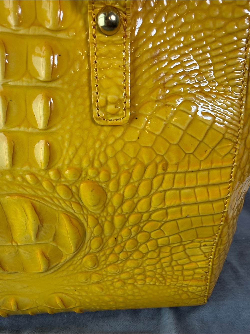 Brahmin Medium Asher Tote in Yellow Melbourne Croc Embossed Leather - Picture 10 of 12